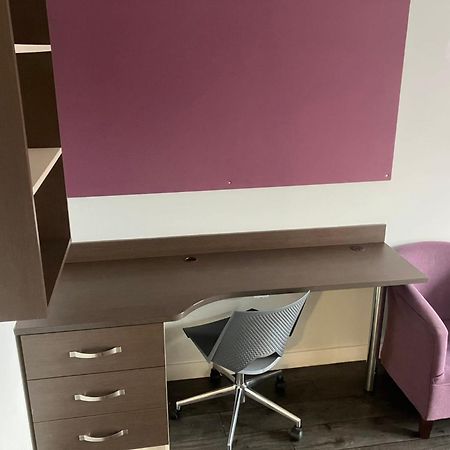 Corner House In Sheffield 아파트 외부 사진