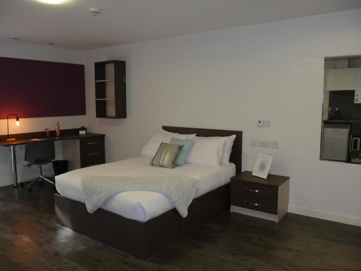 Corner House In Sheffield 아파트 외부 사진