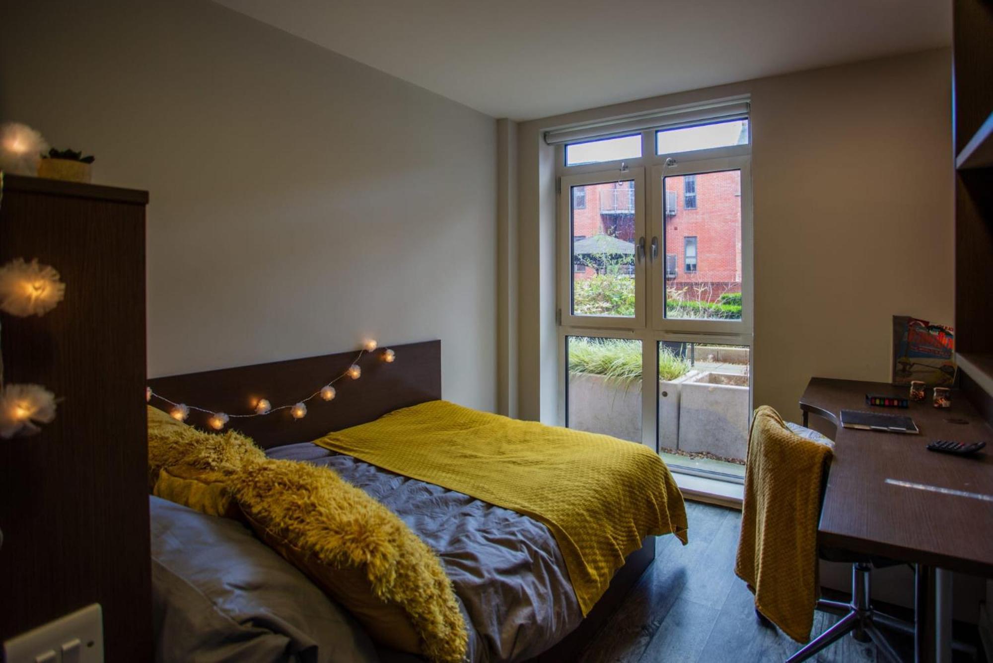 Corner House In Sheffield 아파트 외부 사진