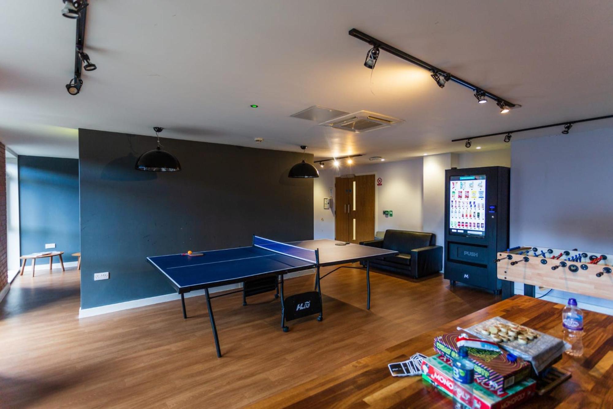 Corner House In Sheffield 아파트 외부 사진
