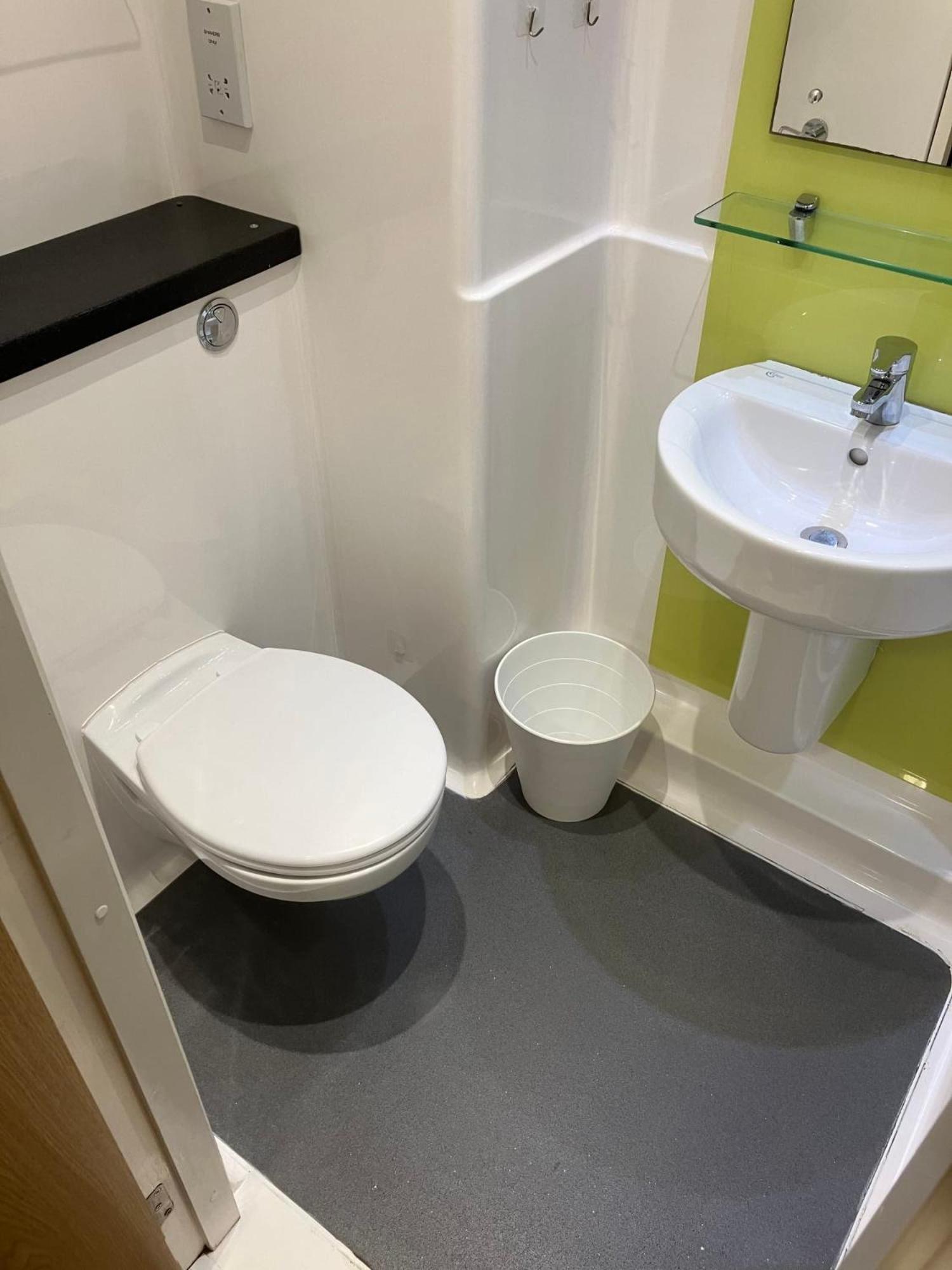 Corner House In Sheffield 아파트 외부 사진
